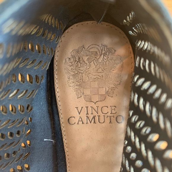 Vince Camuto Cutout Wedge Sandal Shoe Suede Blue Women’s Size 7‎ 1/2 Preloved - Picture 3 of 7